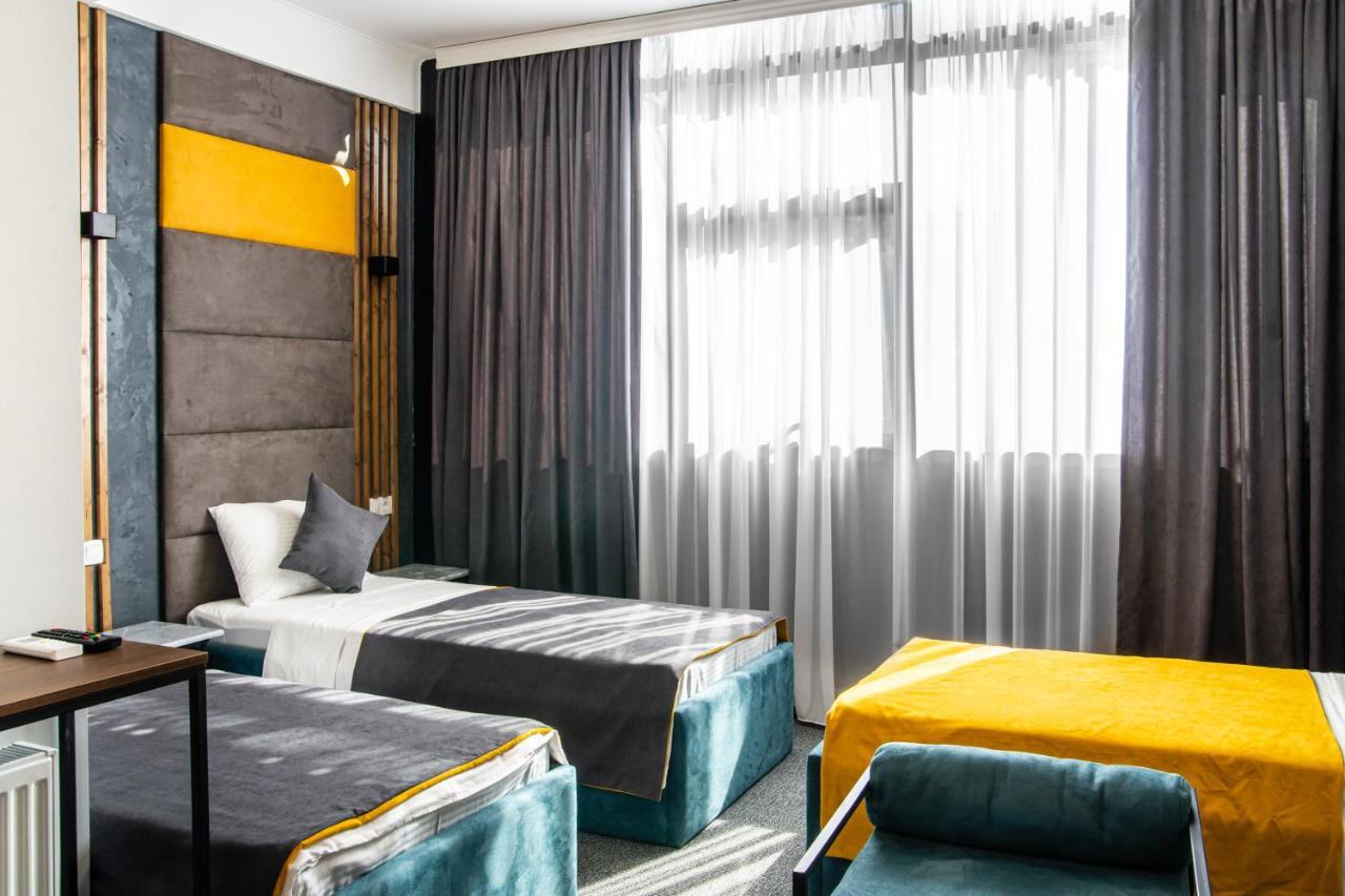 Bg Palace Hotel Tbilisi Zewnętrze zdjęcie