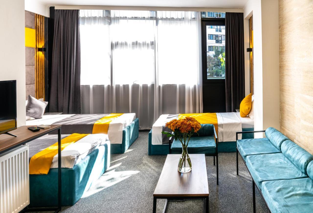 Bg Palace Hotel Tbilisi Zewnętrze zdjęcie