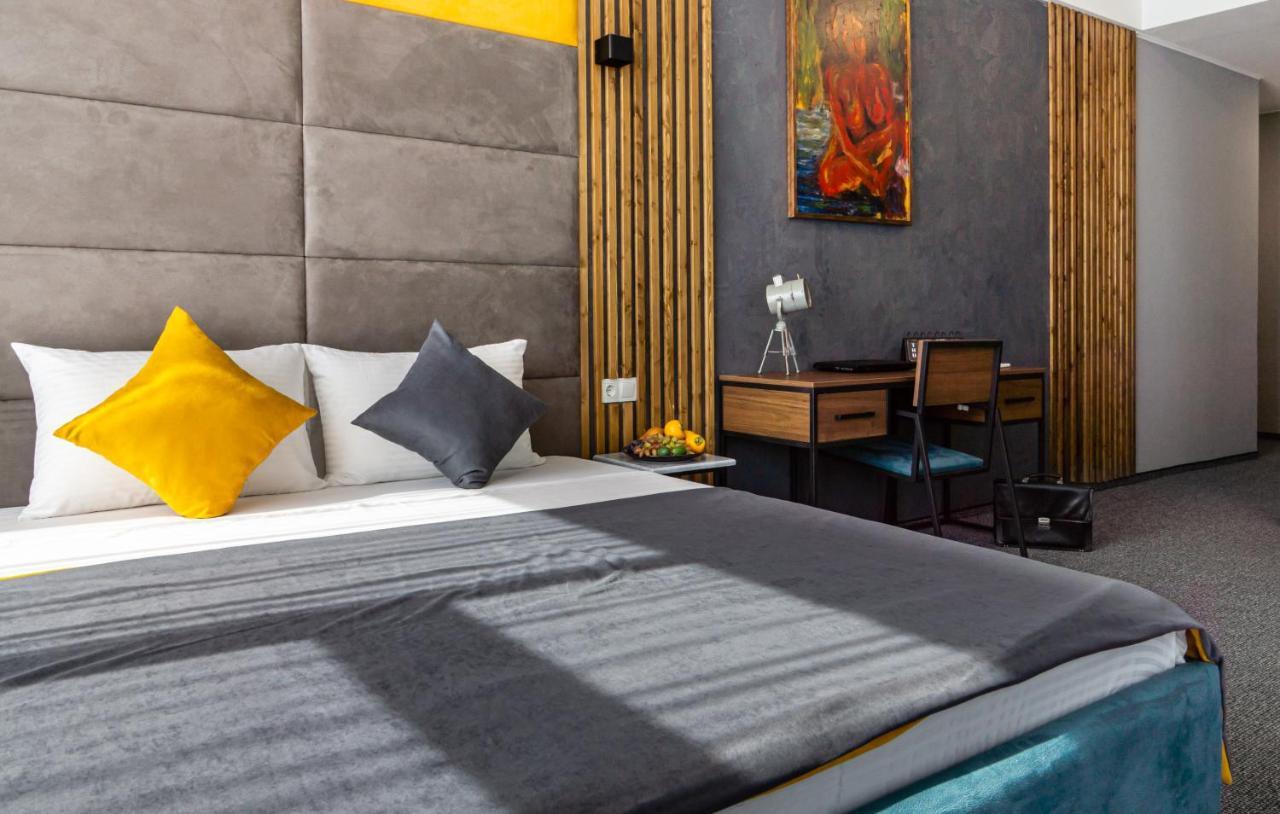 Bg Palace Hotel Tbilisi Zewnętrze zdjęcie